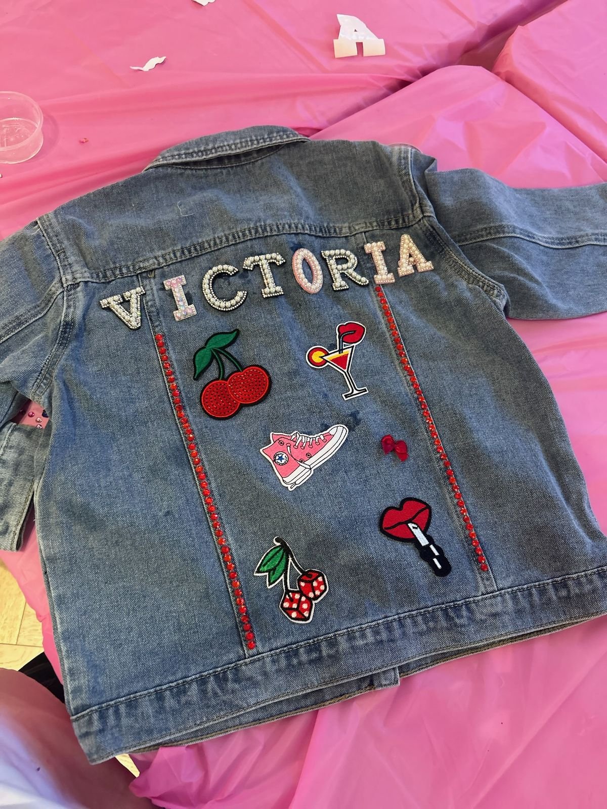 Real wearable art activity station