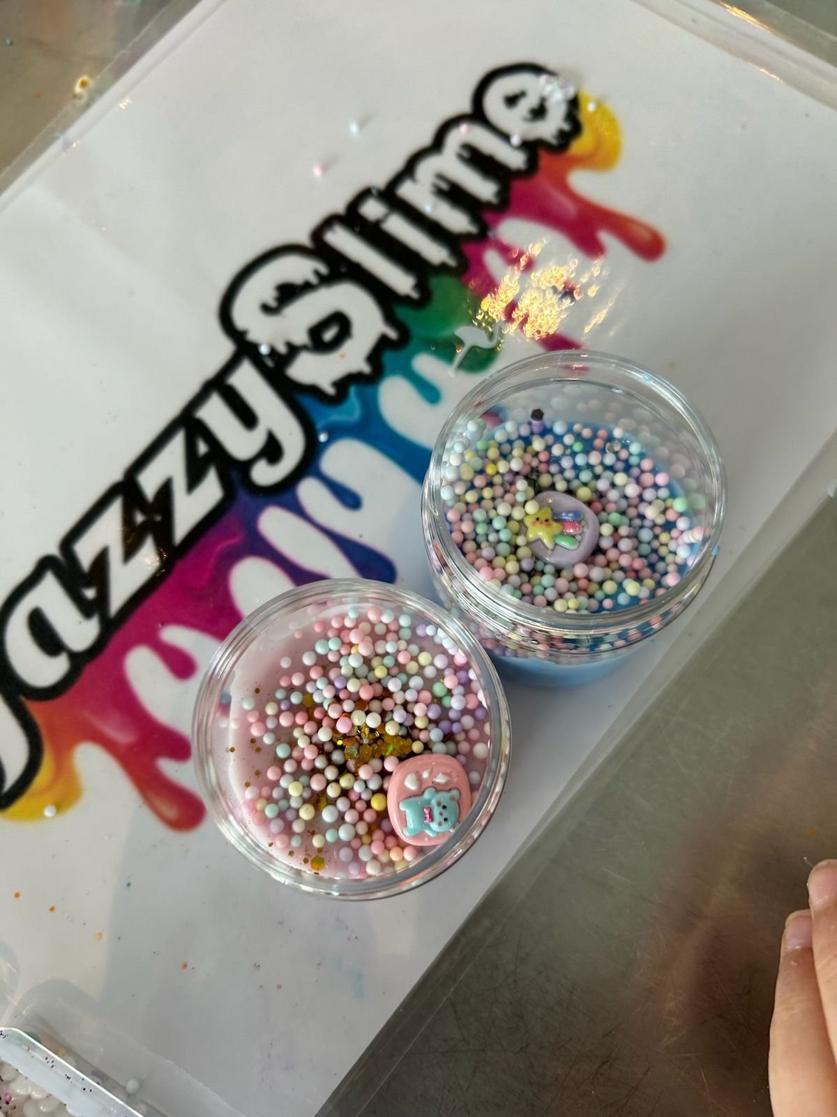 A real moment of slime-making fun at a Jazzy Slime party (10)