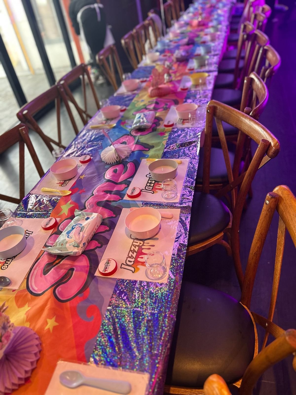A real Jazzy Slime party setup, styled and ready for guests (6)