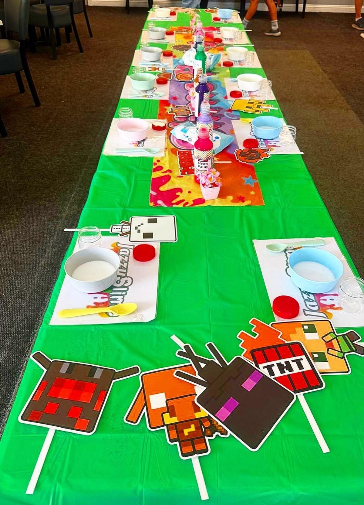 Minecraft themed party table