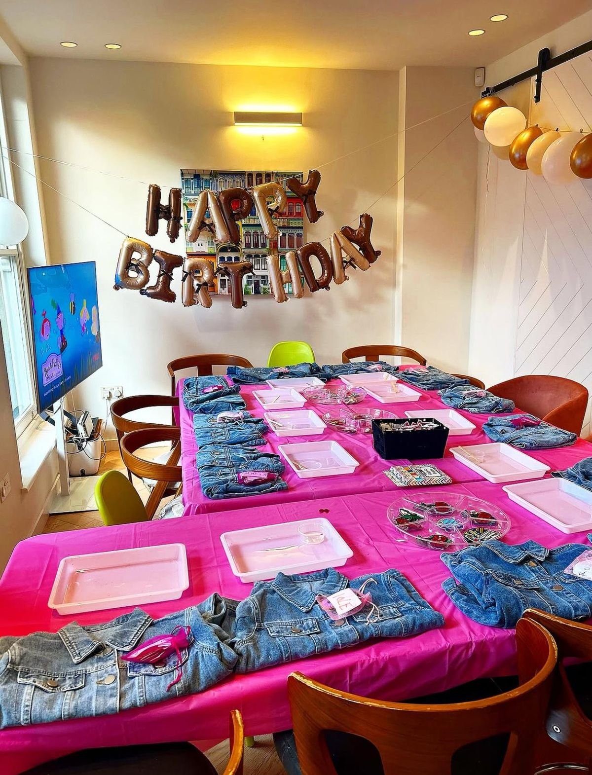 A real photo from a Jazzy Slime party (233)